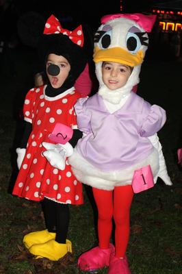 Minnie Mouse & Daisy Duck